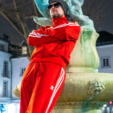 ERIC BOURBON beim Videodreh zu BACK ON THE STREETS. Foto: Alex Simonov